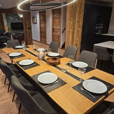 Amazing With Hot Tub Sauna And Panoramic View Dağ evi Chamonix