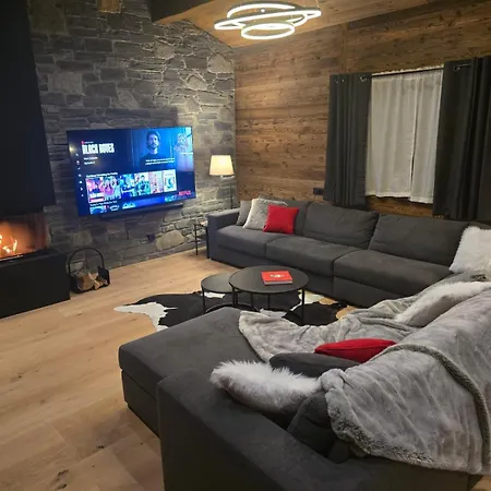Amazing With Hot Tub Sauna And Panoramic View Dağ evi Chamonix